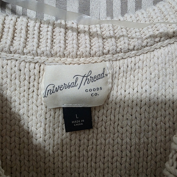Universal Thread Cream Knit Women's Sweatshirt - Picture 2 of 4